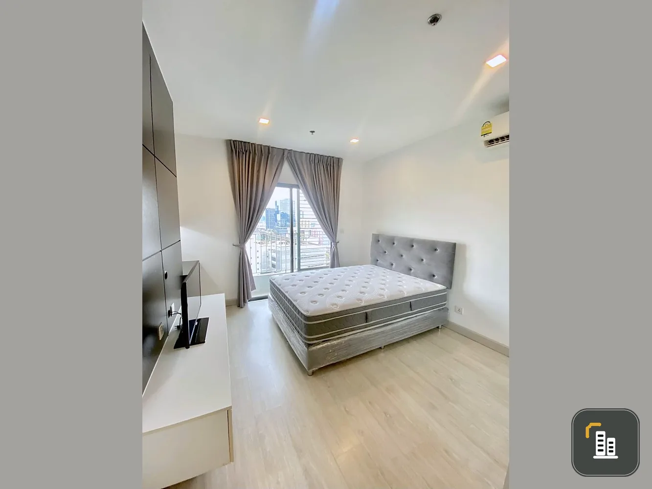 For sale: Ideo Mobi Sukhumvit, room in good condition, fully furnished, all built-in furniture, ready to move in.