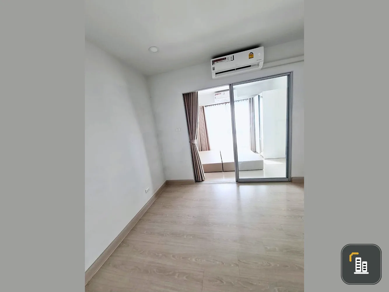 For sale: Deco Arte, 7th floor, room size 26.44 sq m, clean room, airy, very comfortable. Can you not book it?