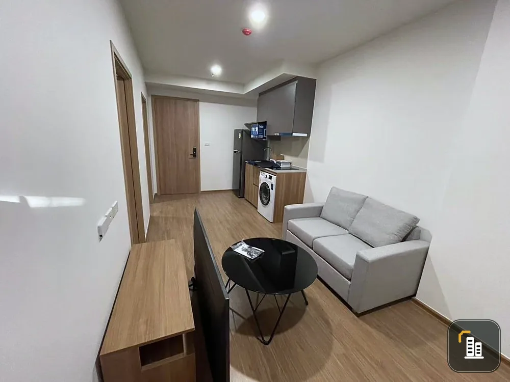 For rent: The Livin Phetkasem 37, plenty of usable space, full electrical appliances, washing machine ready to use