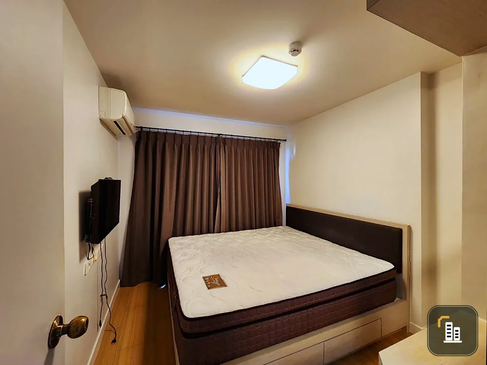 For sale, for rent, The Matrix Condo, Nakhon Pathom, corner room, no sunlight, not hot, balcony with swimming pool view
