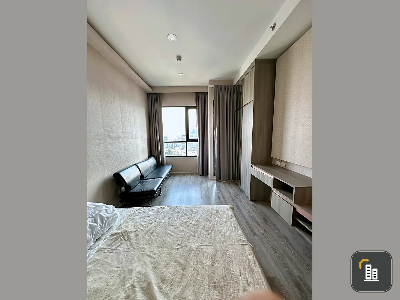 For sale/rent Knights Bridge Prime Ratchayothin, nice room, full facilities, you will regret not booking.