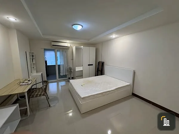 For sale: Happy Condo Ratchada 18, studio room, fully furnished, great value, hurry and book now!