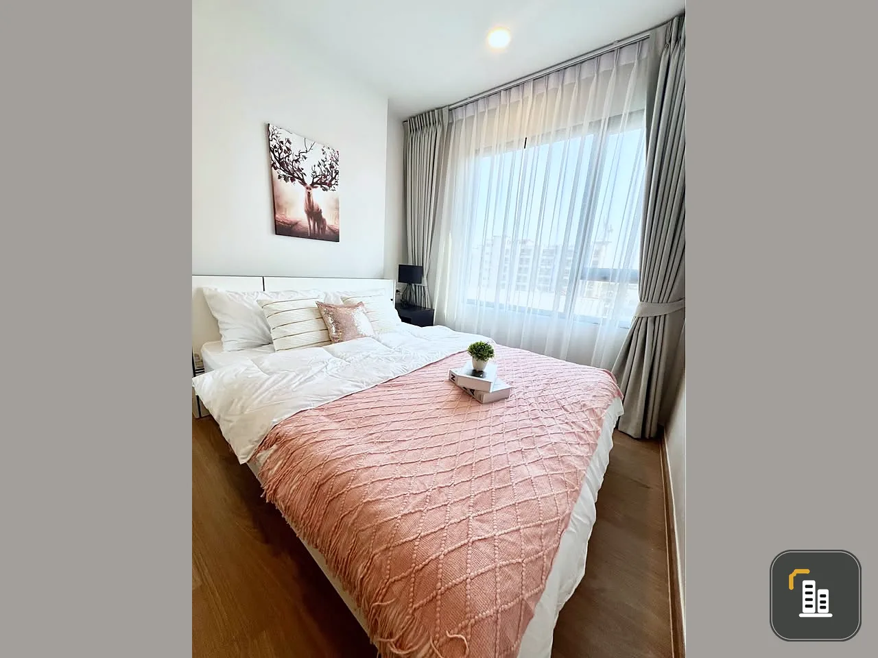 For rent: Cheewathai Pinklao, 7th floor, city view, beautiful room, good view, comes with complete decorations, book now, urgently.