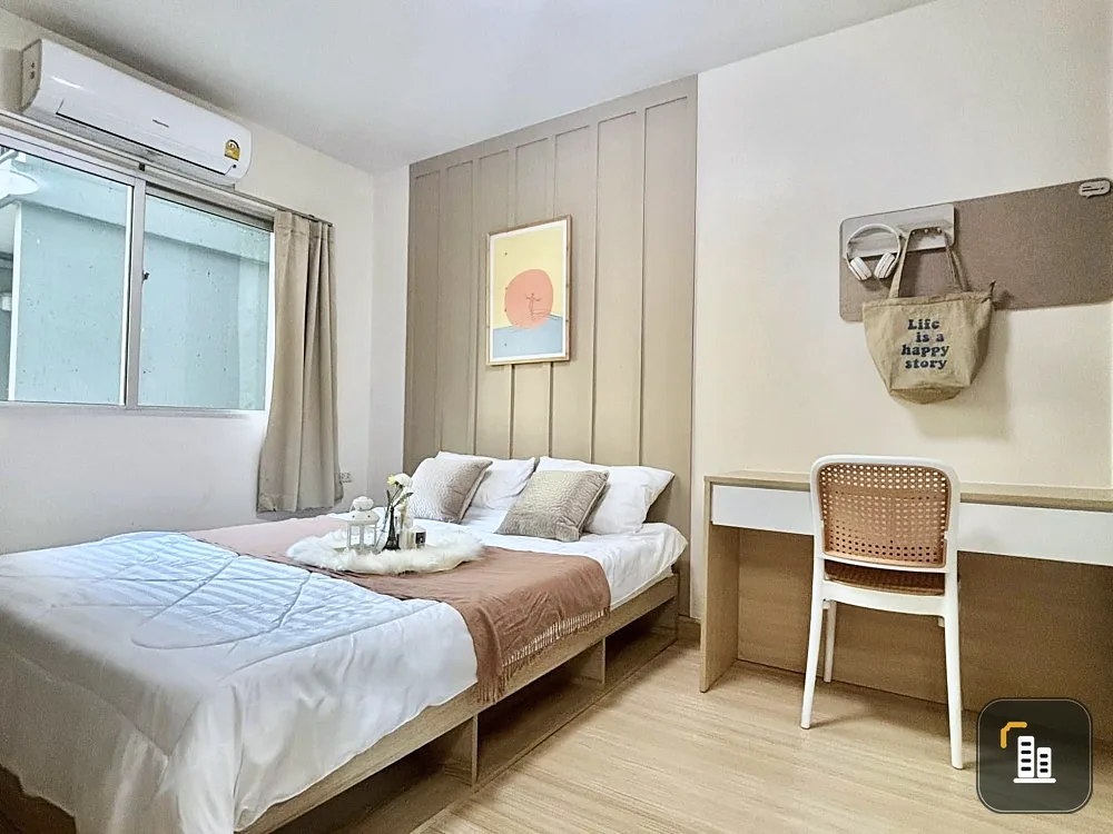 Urgent sale! My Condo Sukhumvit 81, beautifully decorated room with nice wallpaper. I must say that you must hurry and reserve.