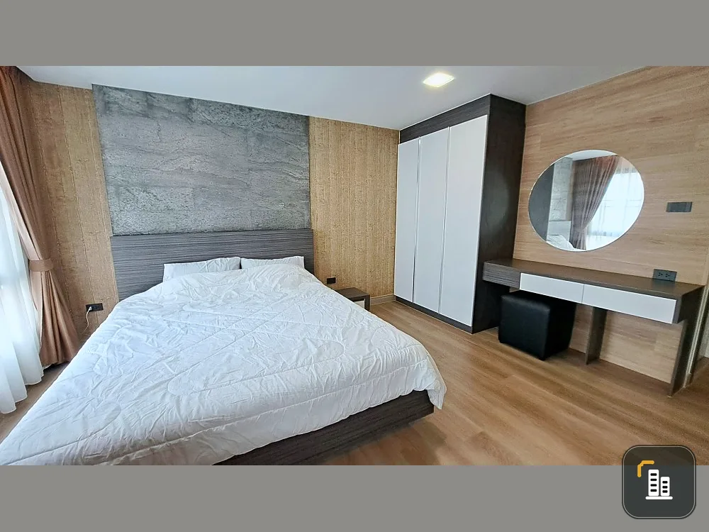 For rent: Living Avenue Bangsaen, swimming pool view, great atmosphere, easy to find food, beautifully decorated, very worth booking.