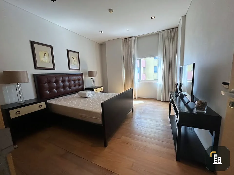 For sale, for rent, Saladaeng Residence, furnished room with good furniture, spacious area, hurry up and grab it.