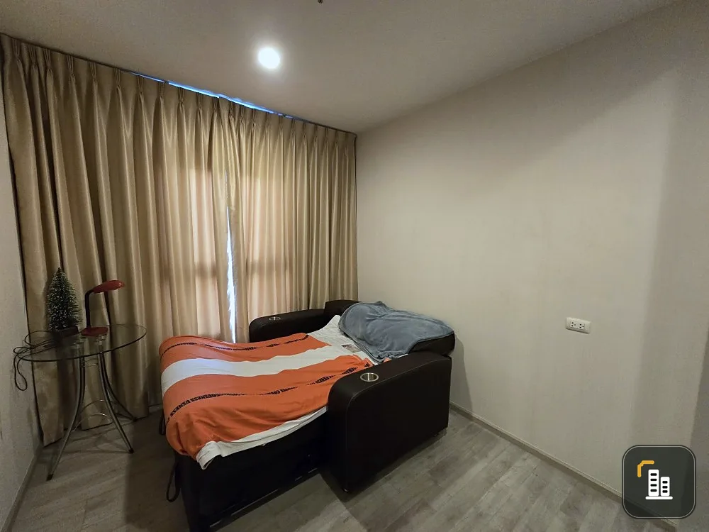 For sale: Plum Condo Central Station, 21st floor, fully furnished room, move in with your bags immediately. Reserve now, hurry!