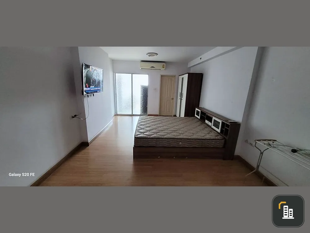 For sale: Supalai Park, Tiwanon Intersection. Comfortable room, spacious, definitely not cramped. Book now, don't hesitate.