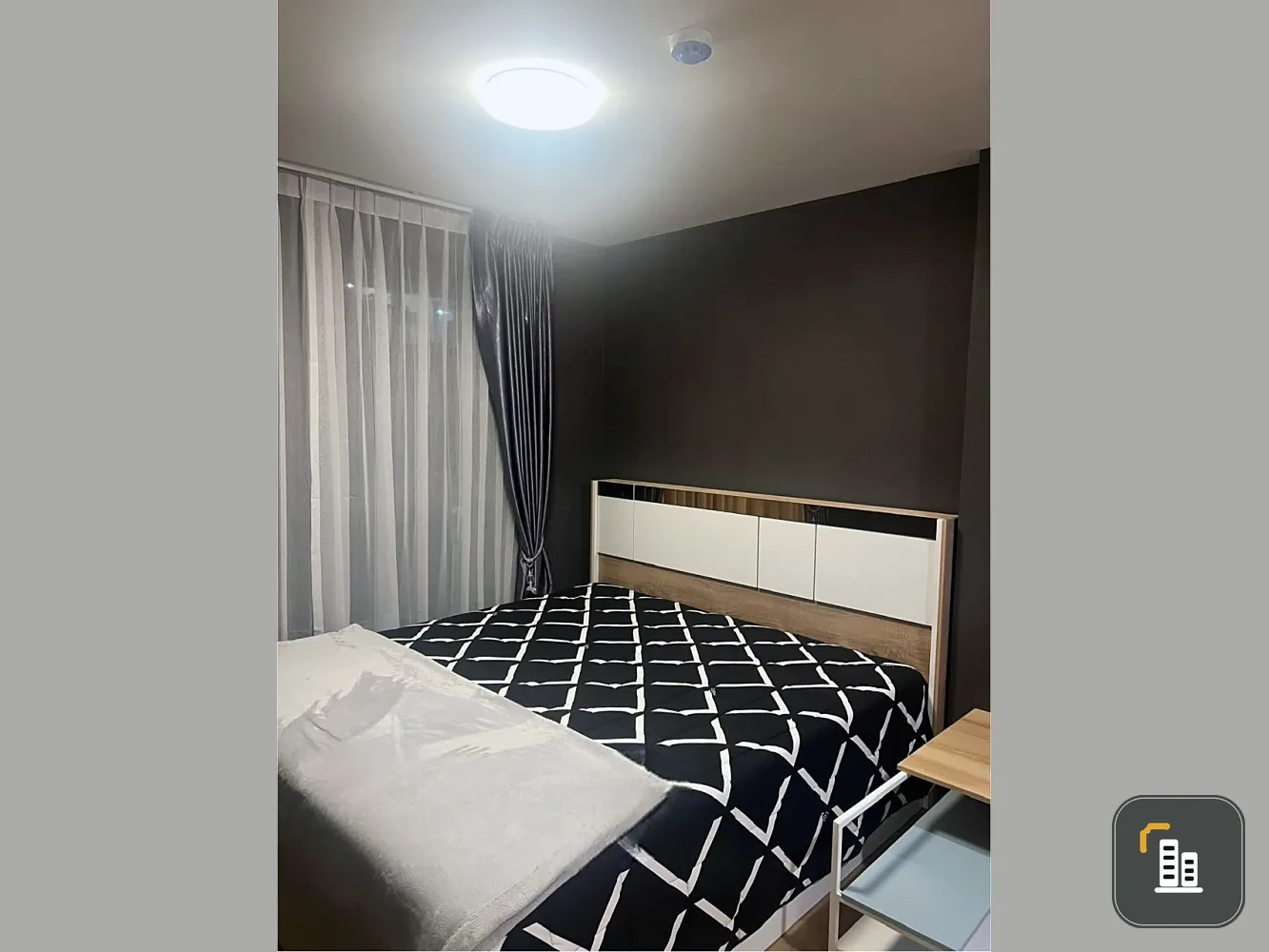 For sale or rent Feel Condo Lat Phrao 122, 8th floor, corner room, fully furnished, ready to move in, hurry and reserve now, don't wait.