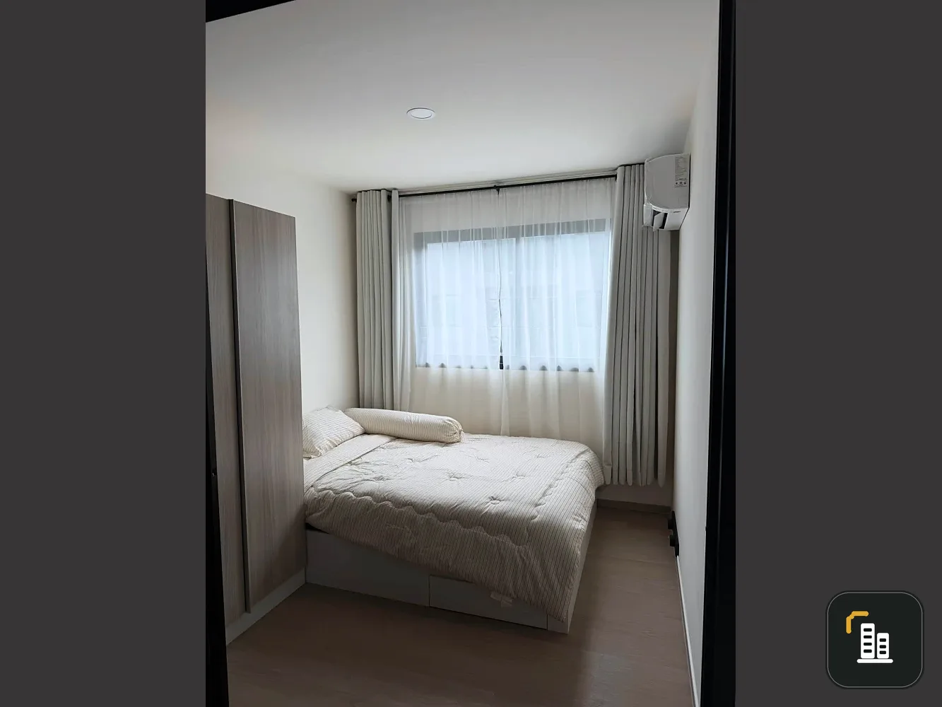Condo for rent at The Origin Bang Khae. The unit is partitioned into separate, clearly defined zones. Amazing price! Convenient and fully equipped. Bo