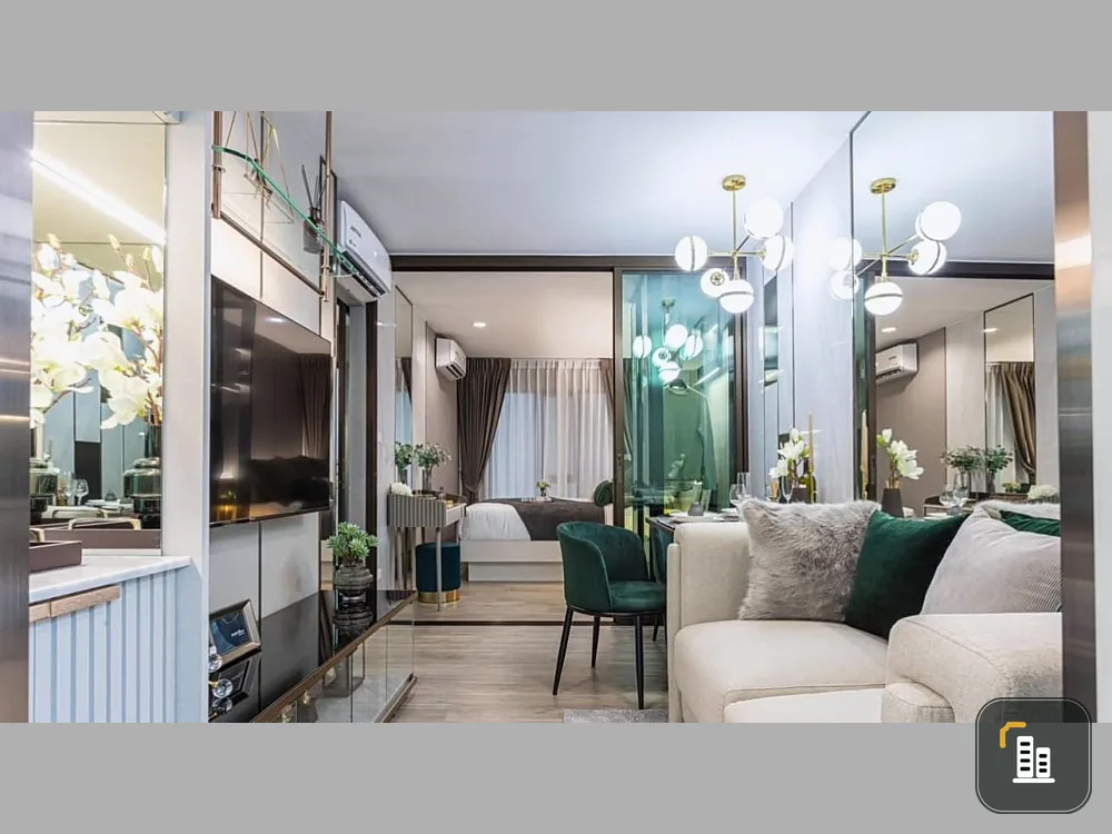 Down payment sale, Regent Home Wutthakat, 38th floor, high floor, good view, nice project, interested in owning, hurry and reserve now.