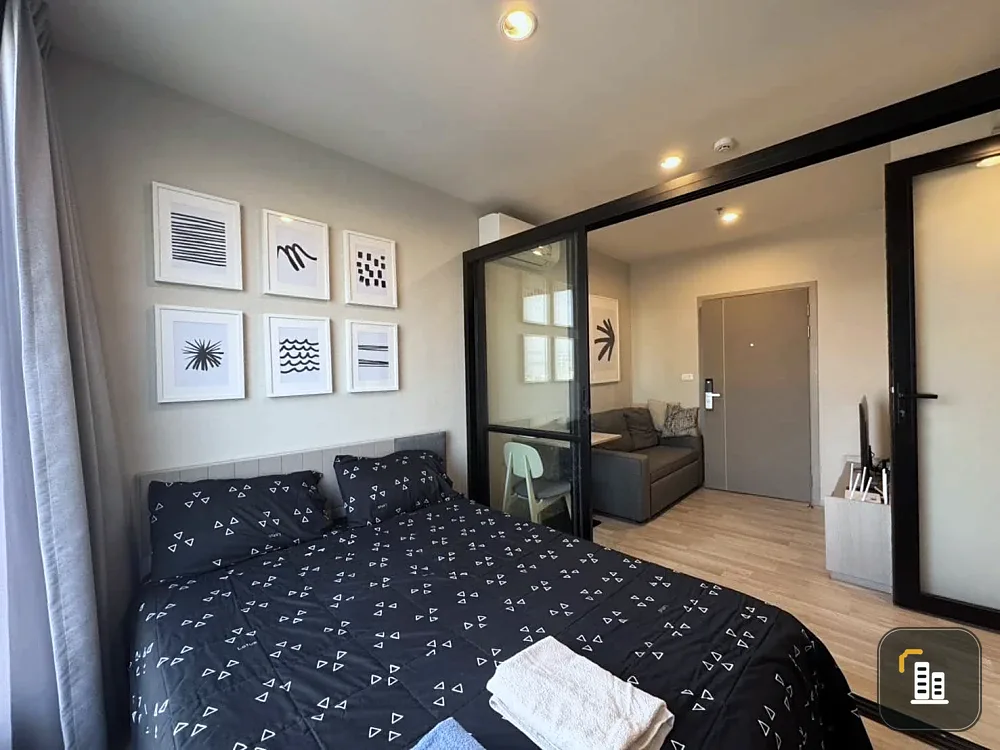 For rent: Ideo Mobi Sukhumvit East point, beautiful view, fully furnished, ready to move in, just bring your bags and move in.