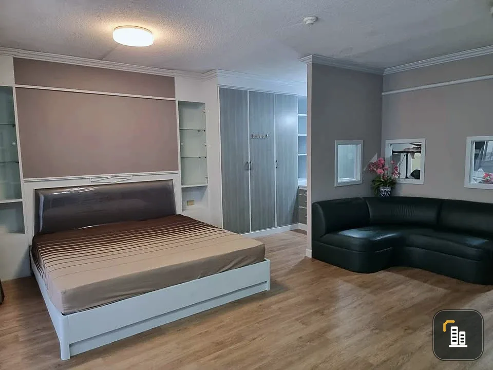 For sale: P.S.T Condoville, room size 46 sq m, 12th floor, lots of usable space, fully furnished, must reserve like this.