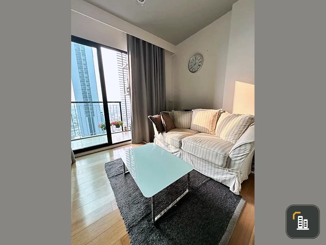 For sale, for rent BLOCS 77, very good condition, has built-in cabinets for additional storage, view of the super chill swimming pool, don't miss it.