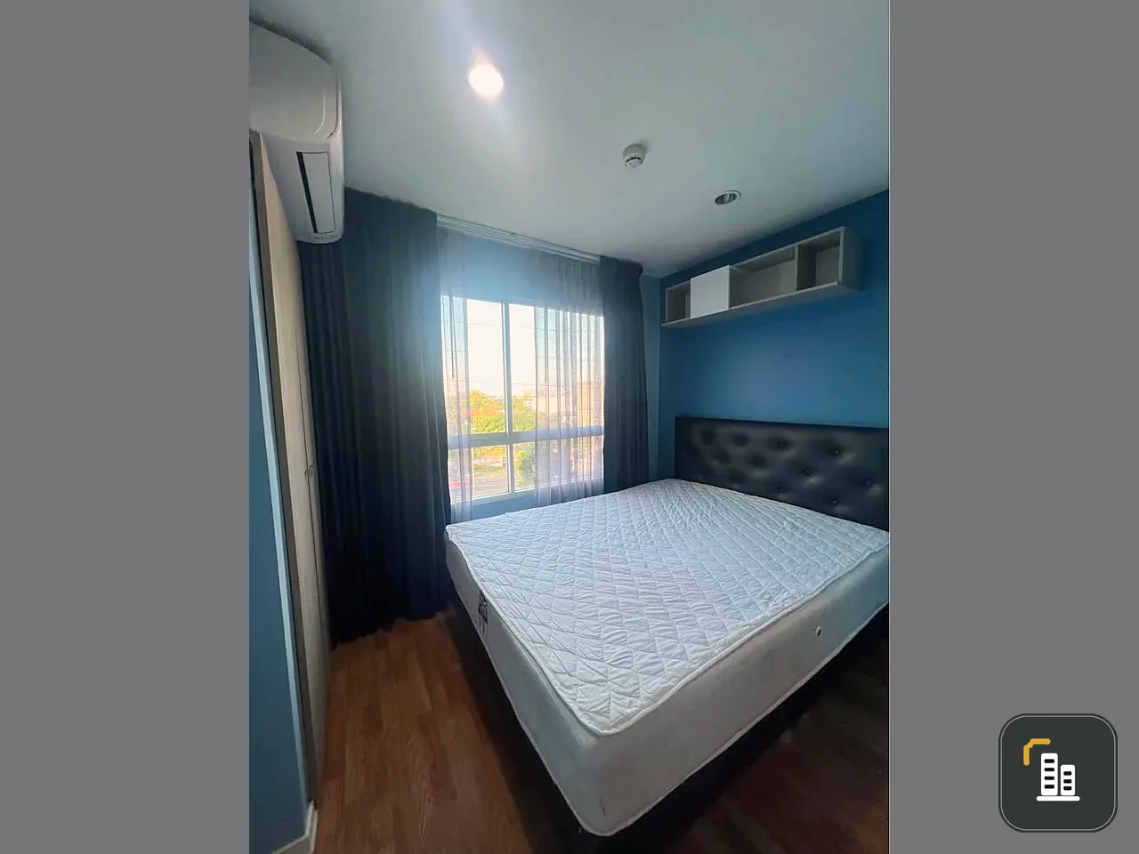 For rent or sell: Lumpini Mix Condo Theparak-Srinakarin, separate rooms, great price, hurry and reserve now.