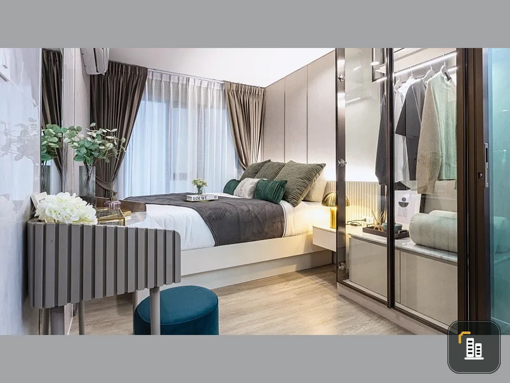 Condo for sale, Regent Home Wutthakat, corner room, special room plan, high floor, open view, hurry and reserve.