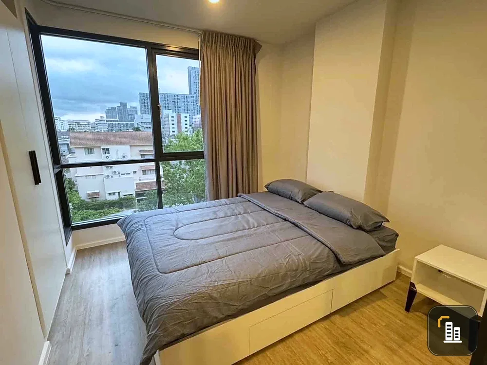 For sale: Blue Sukhumvit 89, clearly divided rooms, furnished and ready to move in. If you don't reserve, you'll miss out.