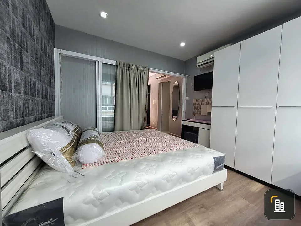 Urgent sale: Happy condo ladprao101, spacious room, lots of usable space, reasonable price, hurry and reserve.