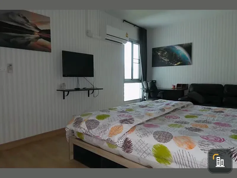 For sale: The Parkland Srinakarin, beautiful garden view, poolside, open balcony, corner room, special corner room with a view for working, don't dela