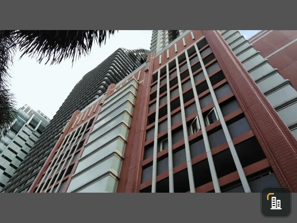Condo for sale, Manhattan Chidlom, 2 bedrooms, 2 bathrooms, great price, hurry and reserve now.
