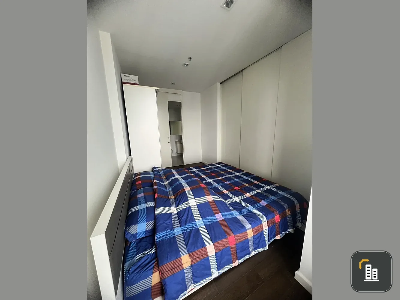 For sale, for rent, Nara 9 Sathorn condo, ready to move in, complete with furniture and electrical appliances. If you don't reserve, you'll regret it
