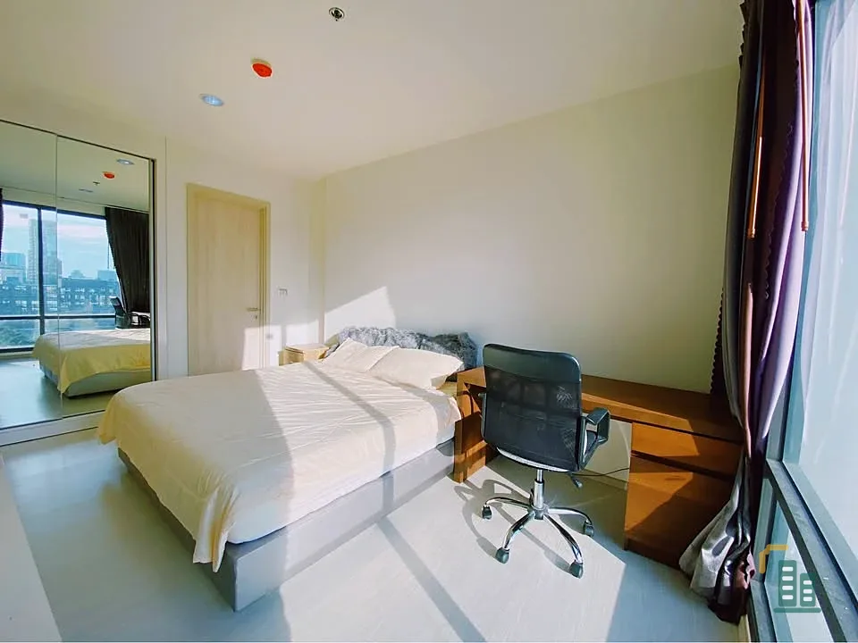 For rent Rhythm Sukhumvit 42, ready to move in, complete with furniture and electrical appliances, just drag your bags and move in.