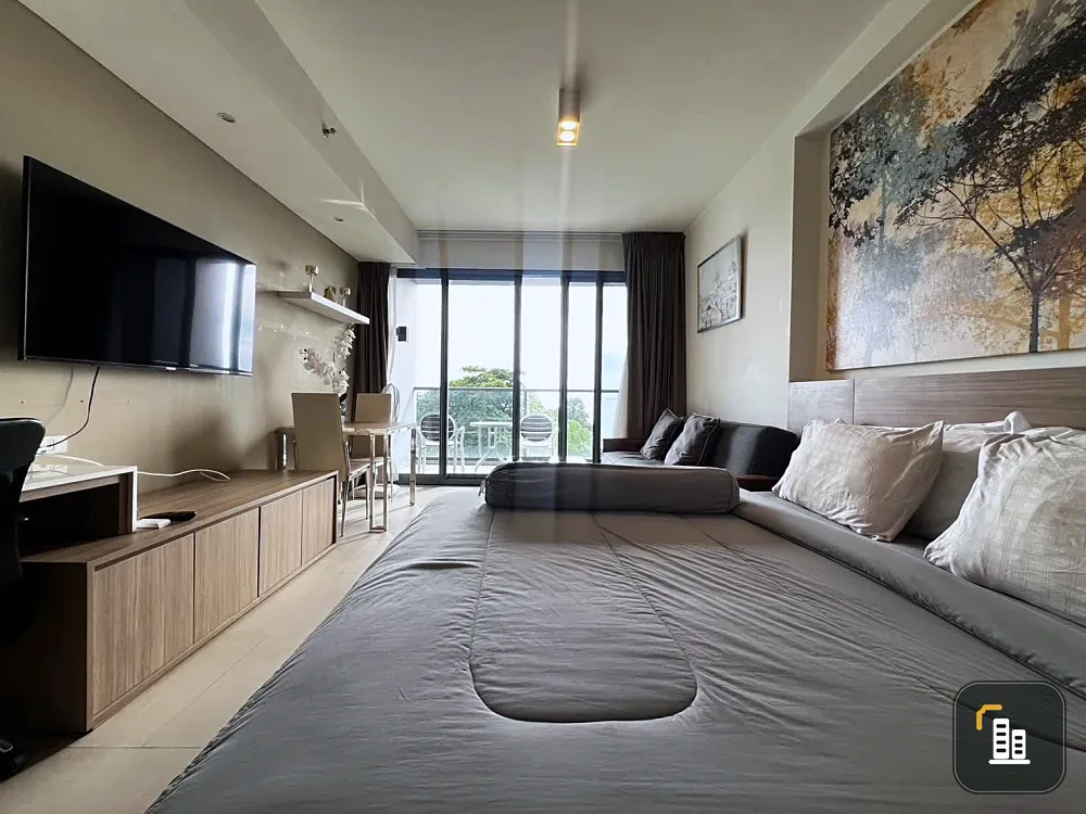 For rent Zire Wongamat 4th floor, fully furnished, book now, don't miss out.