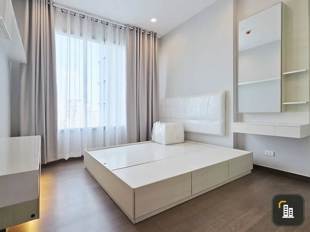 Urgent sale! Condo Q Asoke, spacious room, comes with usable space, great price, hurry and reserve now!