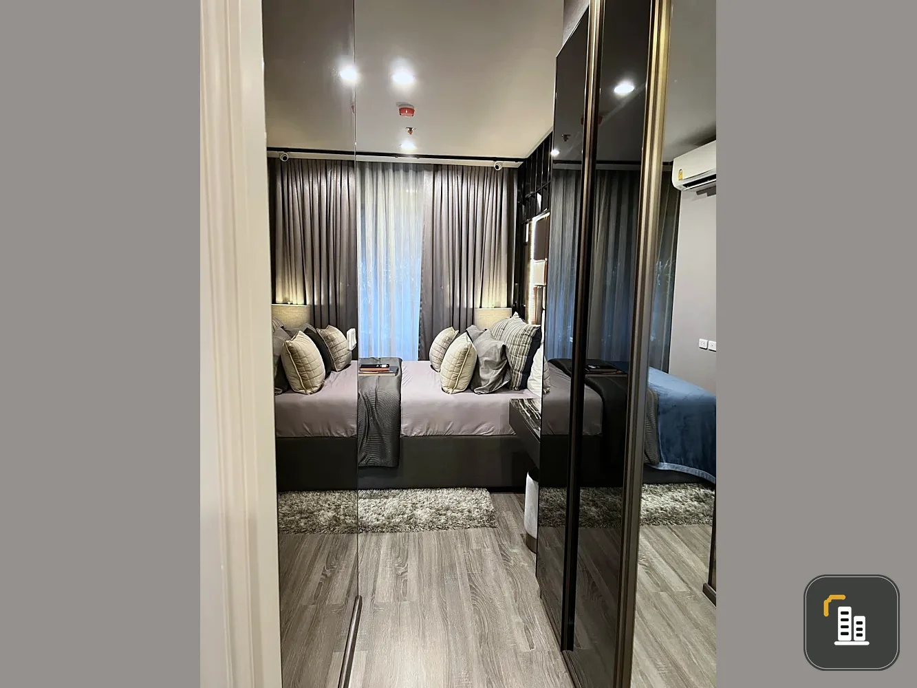 Down payment sale IDEO Ramkamhaeng Lamsali Station, 21st floor, good project, nice location, reserve now, urgently.