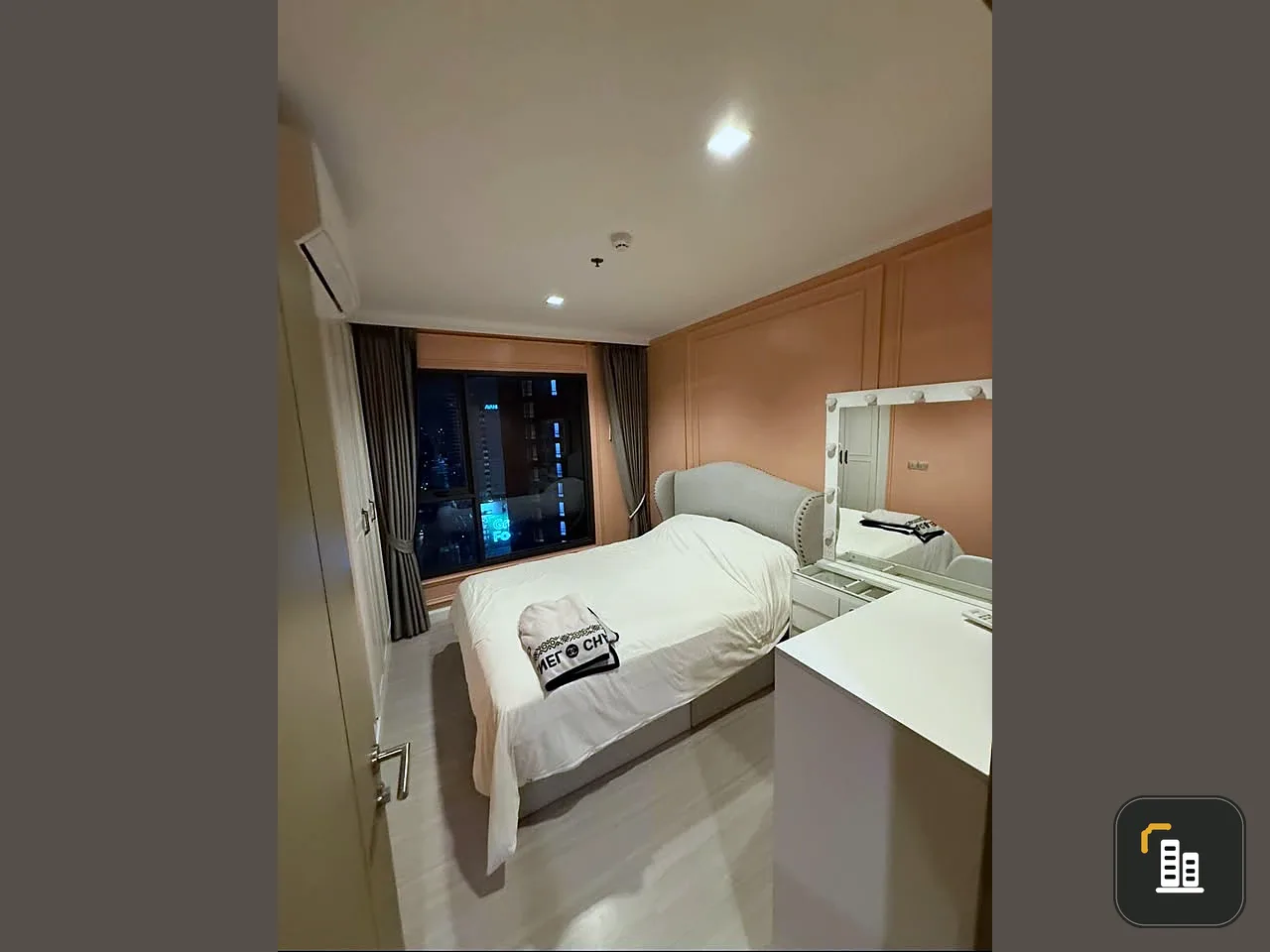 For sale rent Life Asoke Rama 9, ready to move in, complete facilities, hurry and book now.