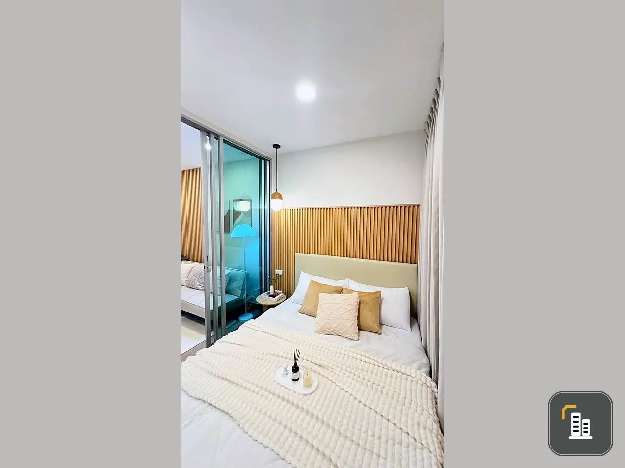 For sale: Plum Condo Ram 60 interchange, 2nd floor, Building D, beautifully decorated, minimalist style, simple and very livable. I must say that you