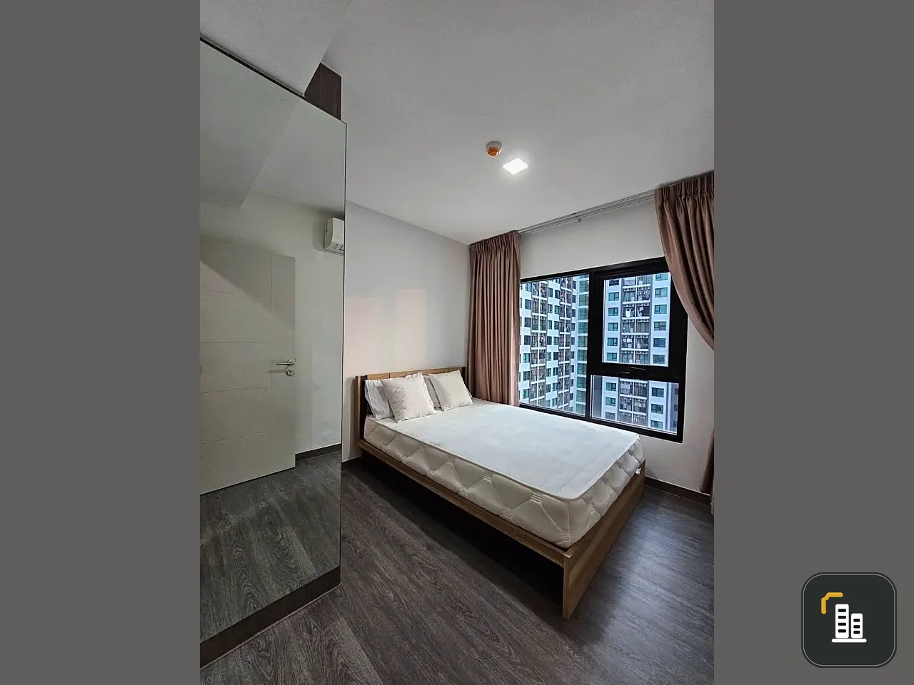 For sale, for rent, Kensington Sukhumvit-Theparak, corner room, swimming pool view, 31st floor, quiet atmosphere, very suitable for relaxation, must h