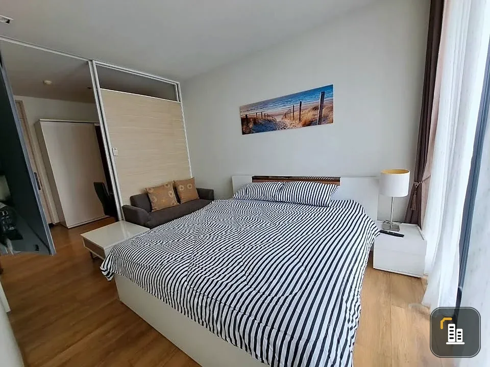 Condo for rent, Park 24 Origin Phrom Phong, top floor, Sukhumvit Road view, fully furnished + electrical appliances, ready to move in