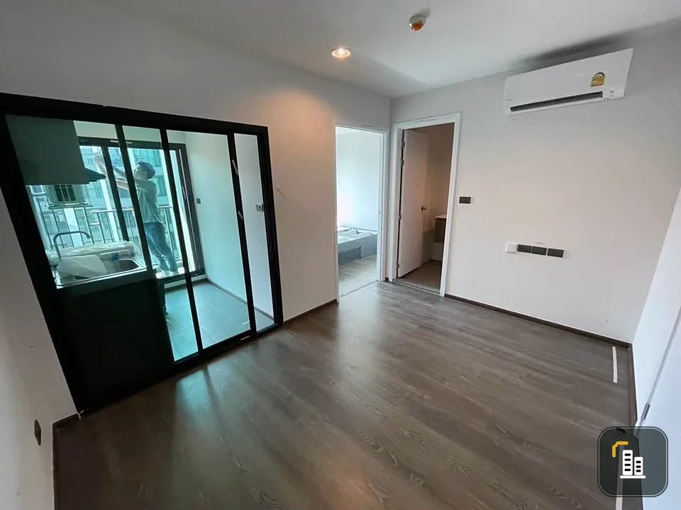 For sale: The Excel Ladprao-Sutthisan, beautiful room with furniture and appliances ready to use, very good location, book first, get it first.
