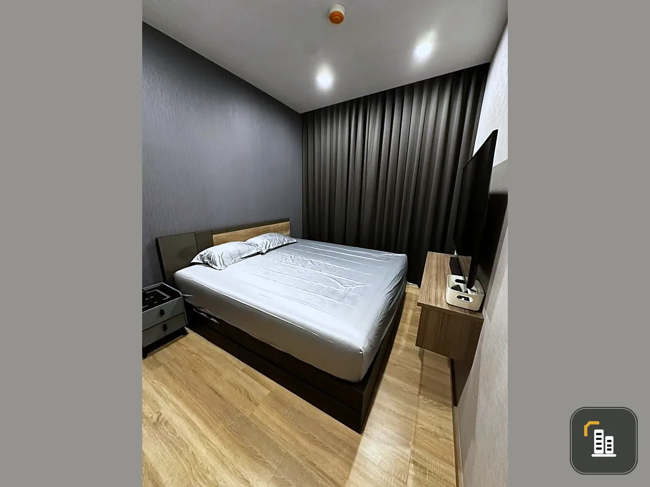 For sale: The Line Phahonyothin-Pradipat, 2 bedrooms, fully furnished, perfect for all needs. Don't just look, hurry and reserve now!