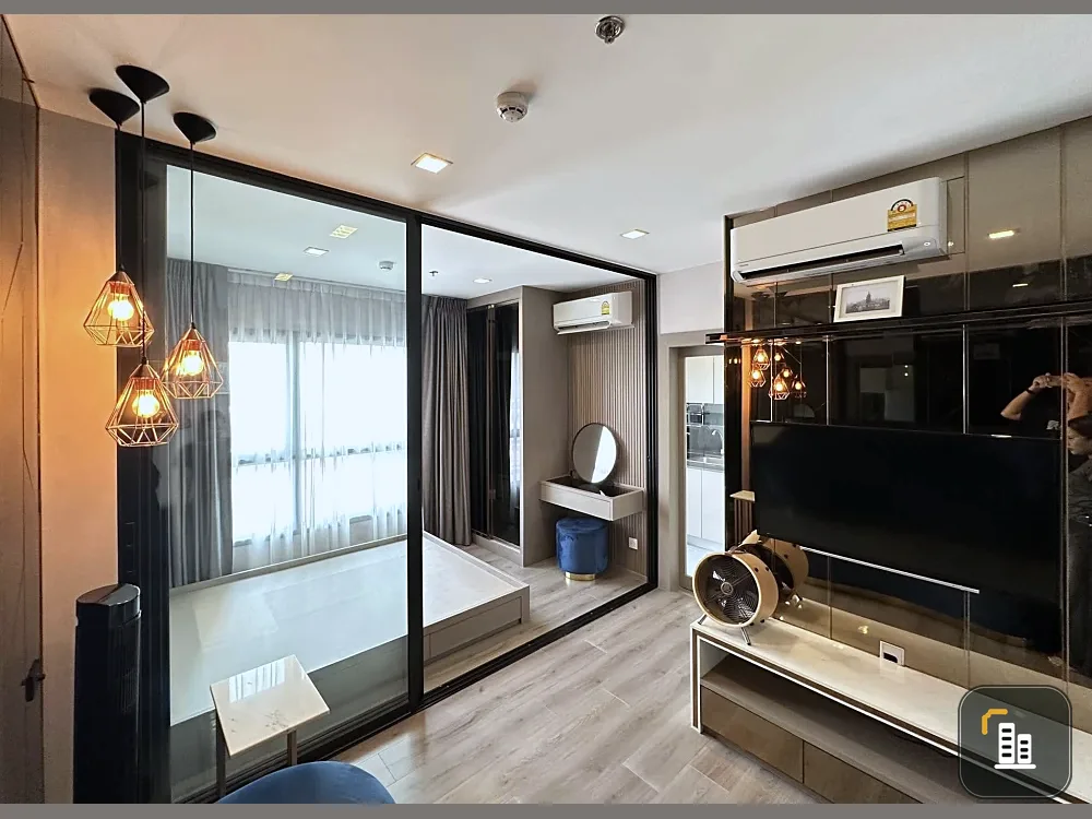 For sale: The Politan Rive, south facing, good wind, Chao Phraya River view and swimming pool, built-in decoration, Fully Furnished, Luxury, reserve n
