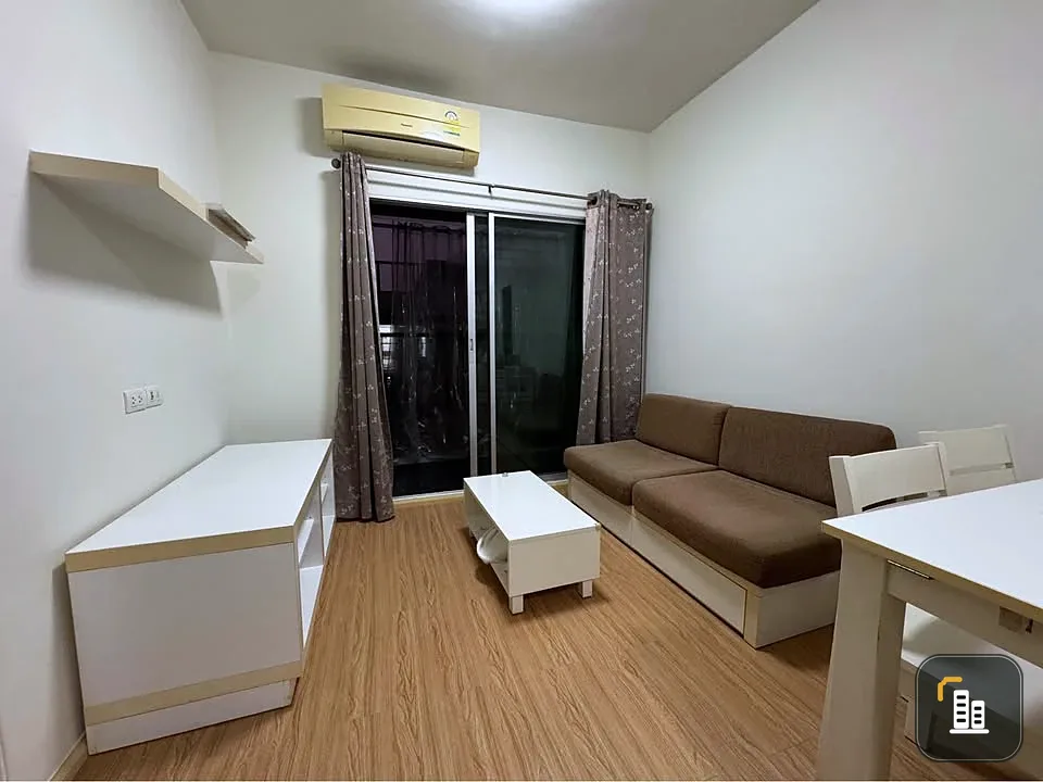 For sale: A Space Asoke-Ratchada, 16th floor, pool view, 2 bedrooms, 2 bathrooms, fully furnished, just bring your own furniture and move in.