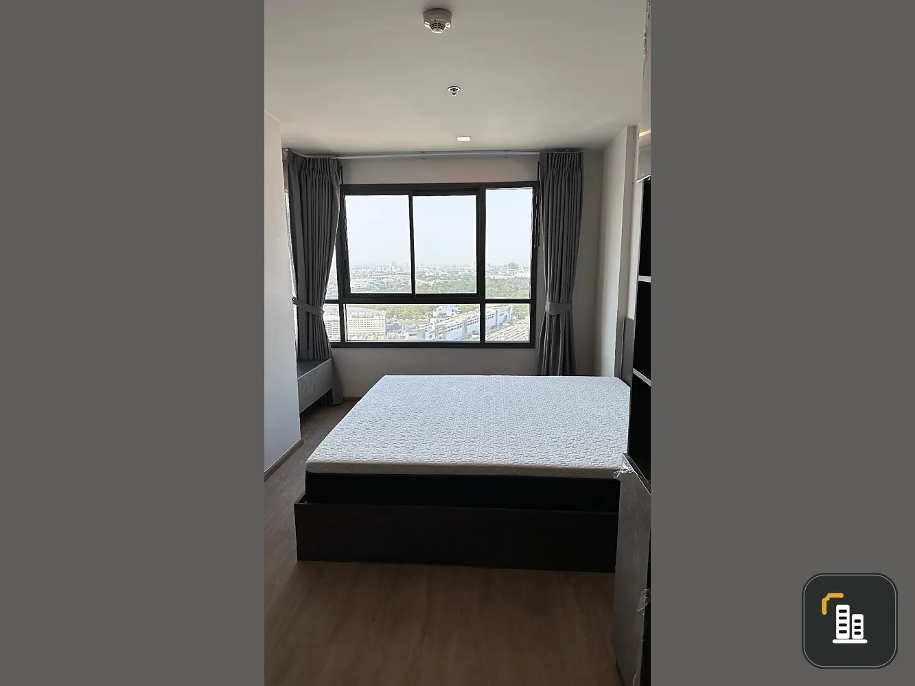 For rent IDEO Phahol-Jatujak 2 bedrooms, 34th floor, view of Chatuchak Park, fully furnished, nice to live in, book now, urgently.