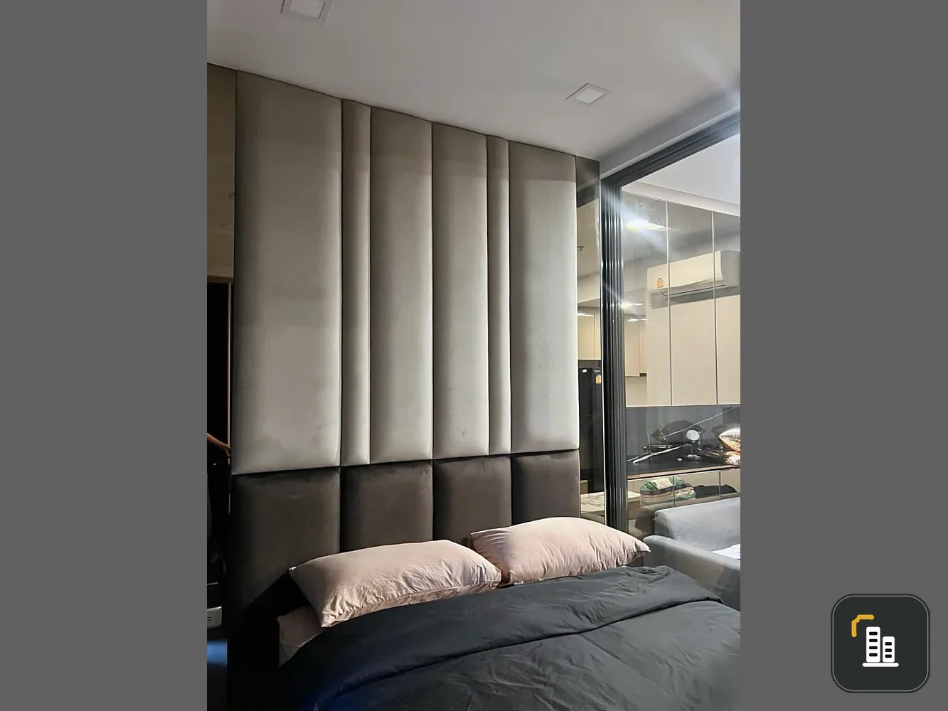 For rent: One-9-five Rama 9 Asoke, luxury built-in, ready to move in immediately. If you miss it, you will regret it later.