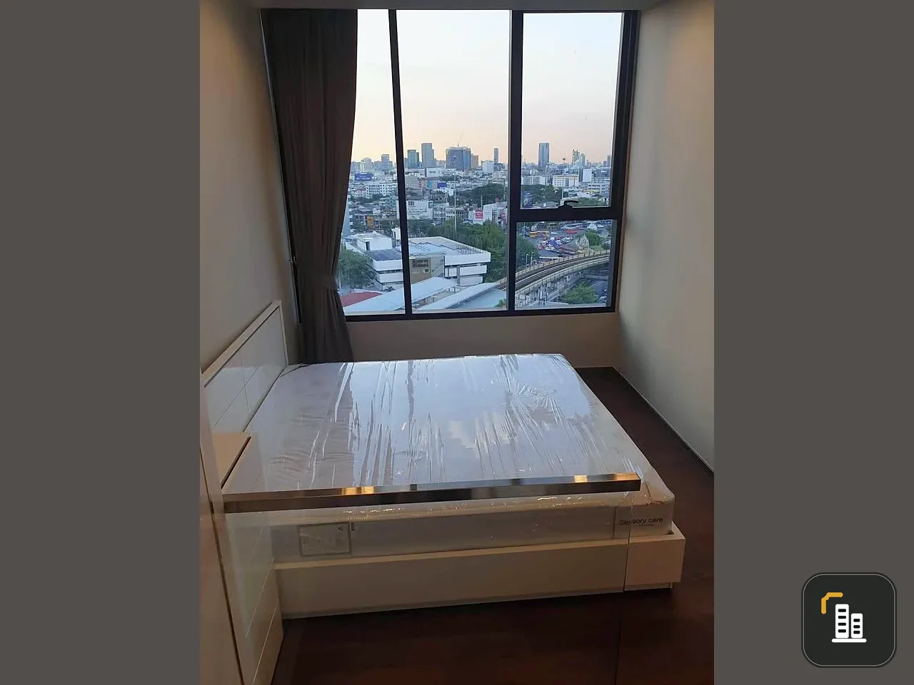 For rent: Condo Ideo Q Victory, beautifully decorated room, fully equipped with amenities, just drag your bags and move in.
