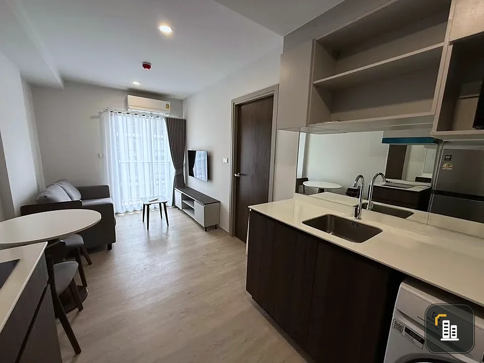 Condo Nue Cross Khukhot for rent, ready to move in, complete with furniture and electrical appliances. Hurry and reserve before you miss out.