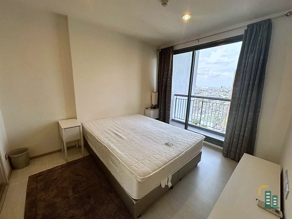 For sale: Rhythm Sukhumvit 42, high floor, 20th floor, lots of usable space, definitely not cramped, don't miss out.