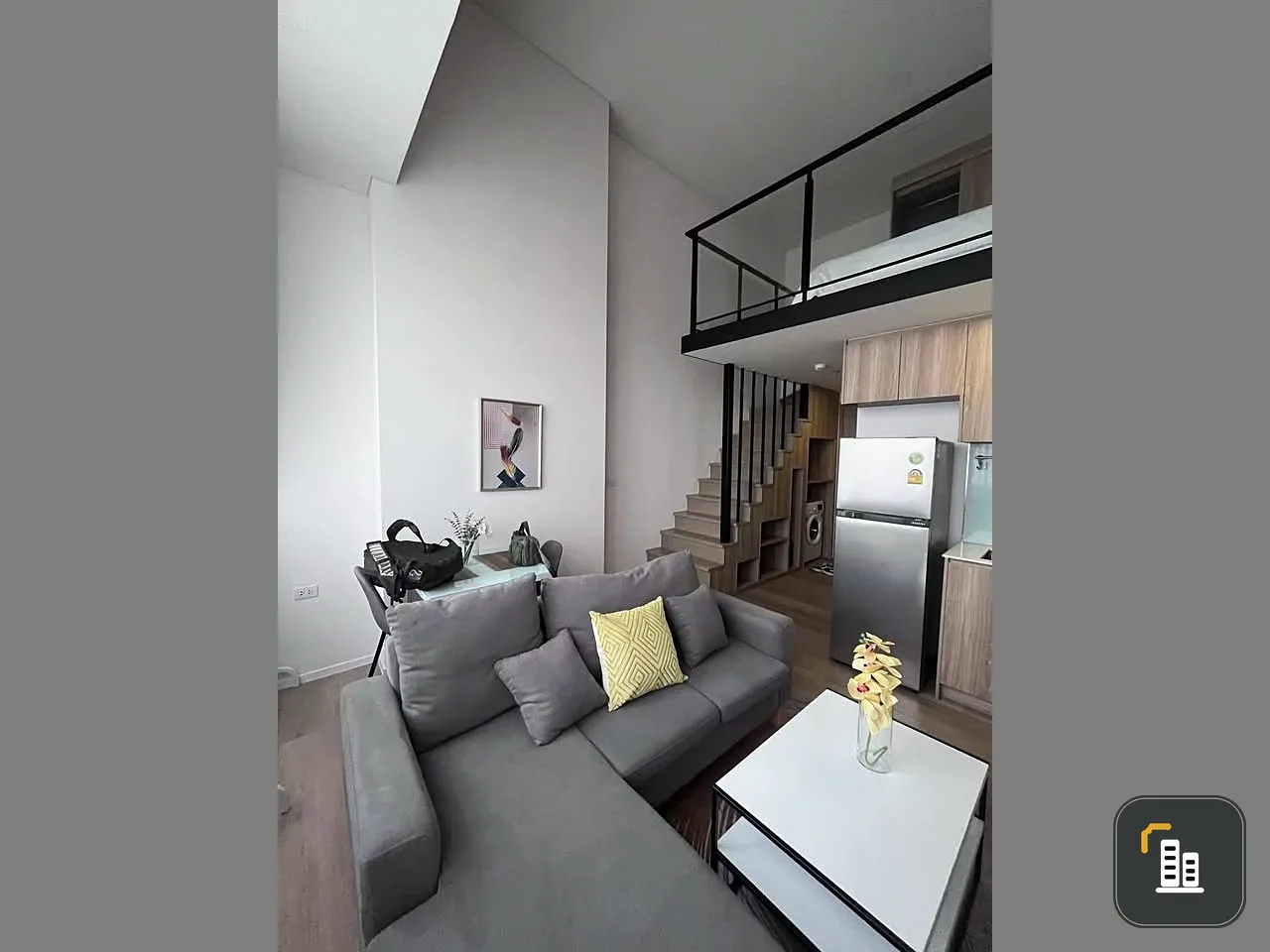 For sale Siamese Sukhumvit 87 Duplex room, 18th floor, great view, great price, buy now, don't miss out.