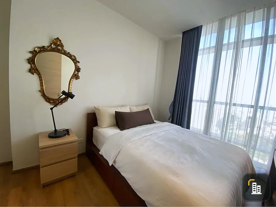 For rent: Park 24 Origin Phrom Phong, 45th floor, very high, simply decorated but looks great, warm and comfortable atmosphere, you must arrange it!!