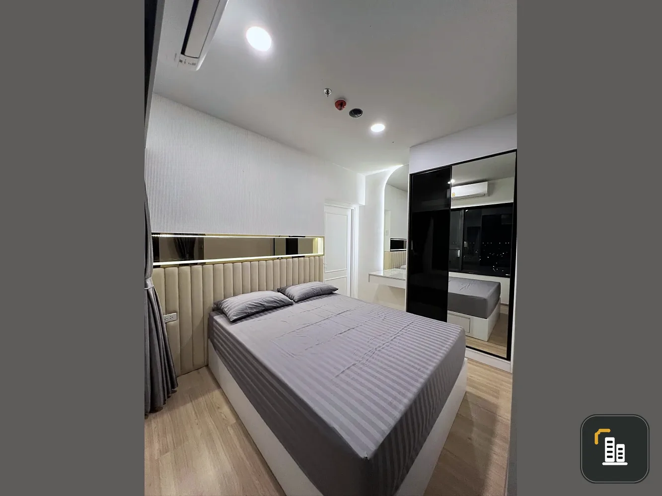 For rent: Chivathai Kaset Nawamin, 18th floor, corner room, view on both sides, very beautifully decorated, built-in throughout the room, must book.