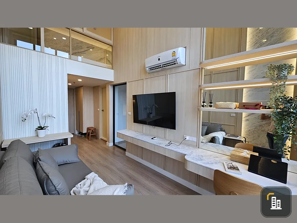 For sale, for rent, Life Rama 4 - Asoke, 33rd floor, high ceiling, 2 bedrooms, cool and comfortable, the room doesn't get much sunlight, interested, b