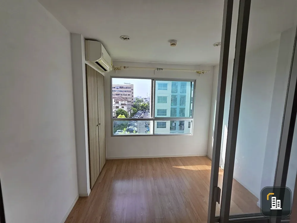 For sale: Lumpini Ville On Nut 46, 5th floor, good view, not blocked, empty room, reasonable price. Come and be the owner today.