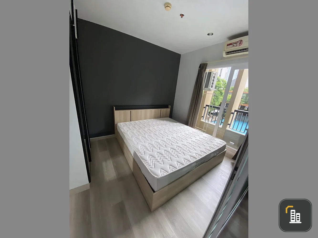 For rent, The Key Sathorn Ratchapreuk, beautiful room, pool view, very livable. Full facilities. Book now.