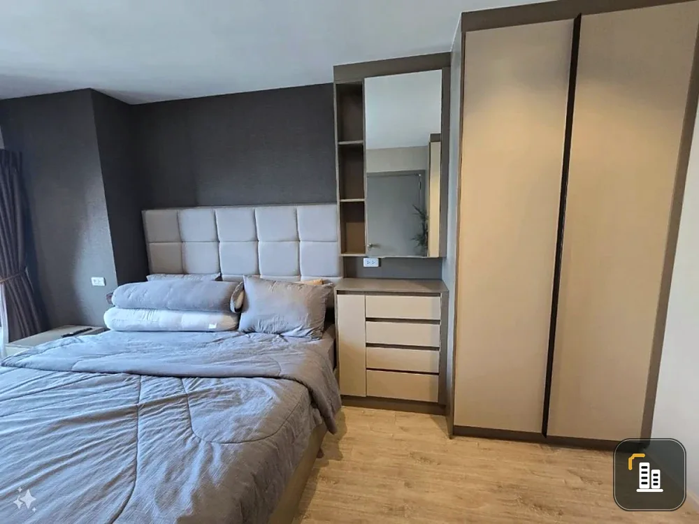 For sale: Ideo Sathorn-Wongwian Yai, 8th floor, 2 bedroom style, fully furnished, reserve now, don't wait.