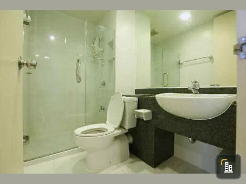 Urgent sale, The Parkland Taksin-Thapra, high floor room, pool view. Fully furnished and ready to move in. Buy it now.